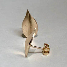 Load image into Gallery viewer, Side view of earring showing post and earring butterfly back
